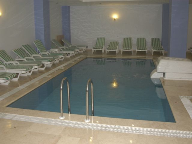 poolx_at_the_hera_park