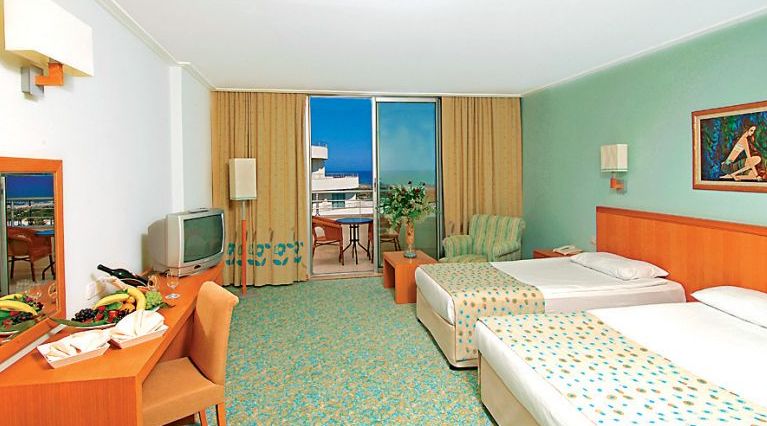 hotel_miracle_resort2