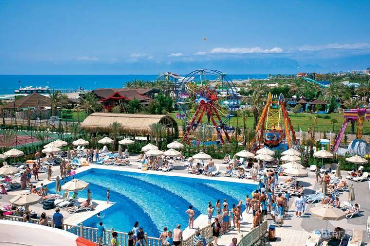 royal-holiday-palace-28_3_b