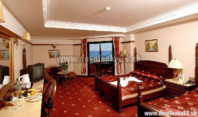 2260_Delphin_Palace04